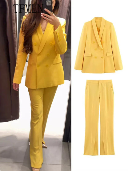 Broekpak dames met elegante revers – Klassiek en chique
