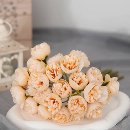 Tuindecoratie van gerecycled hout en touw