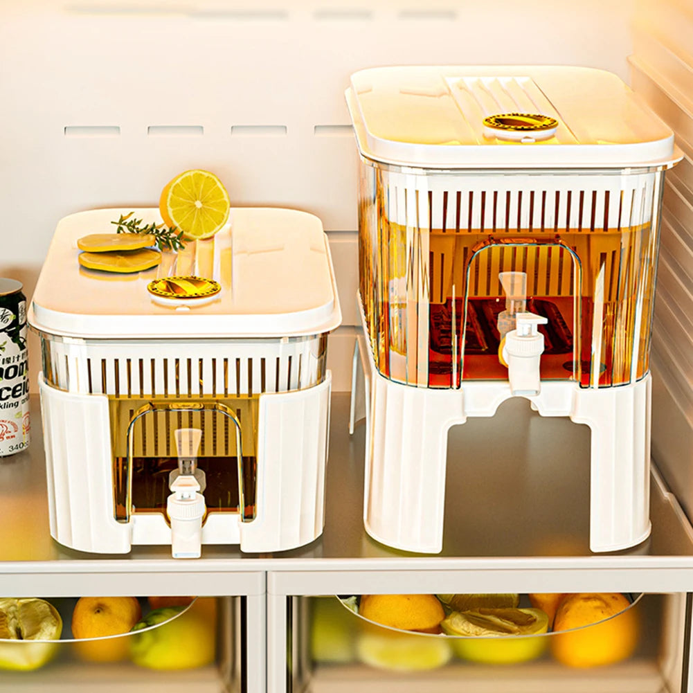 Drankdispenser met gouden details – Voor een chique feestje