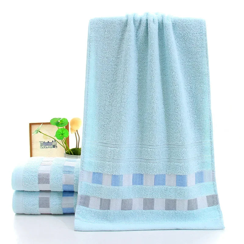 HEMA badhanddoek met streepdesign – Fris en trendy