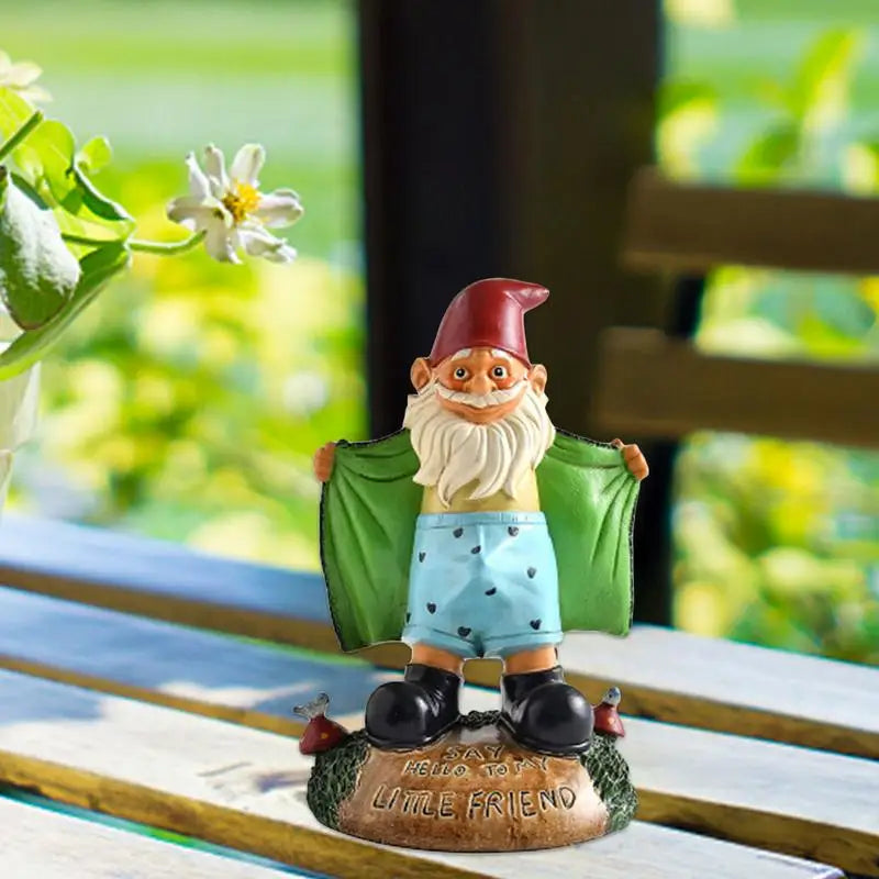 Tuindecoratie van hout met verweerde afwerking