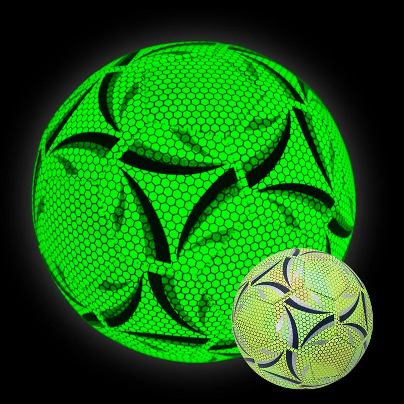 Straatvoetbal met weerbestendige eigenschappen