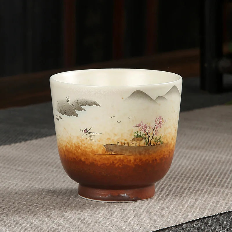 Vrolijke theewaar met kleurrijk design