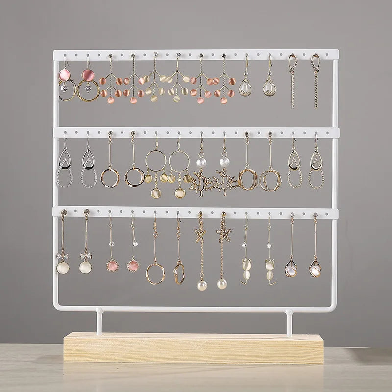 Houten sieraden standaard – Tijdloos en warm