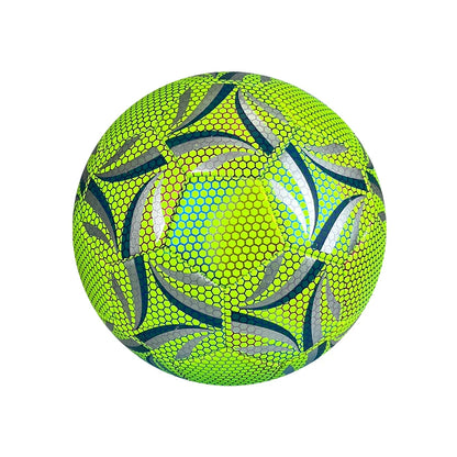 Voetbal met perfecte stuit en richting