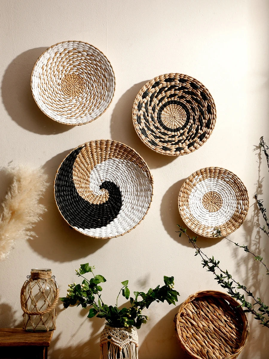 Decoratie woonkamer met manden – Opbergen in stijl