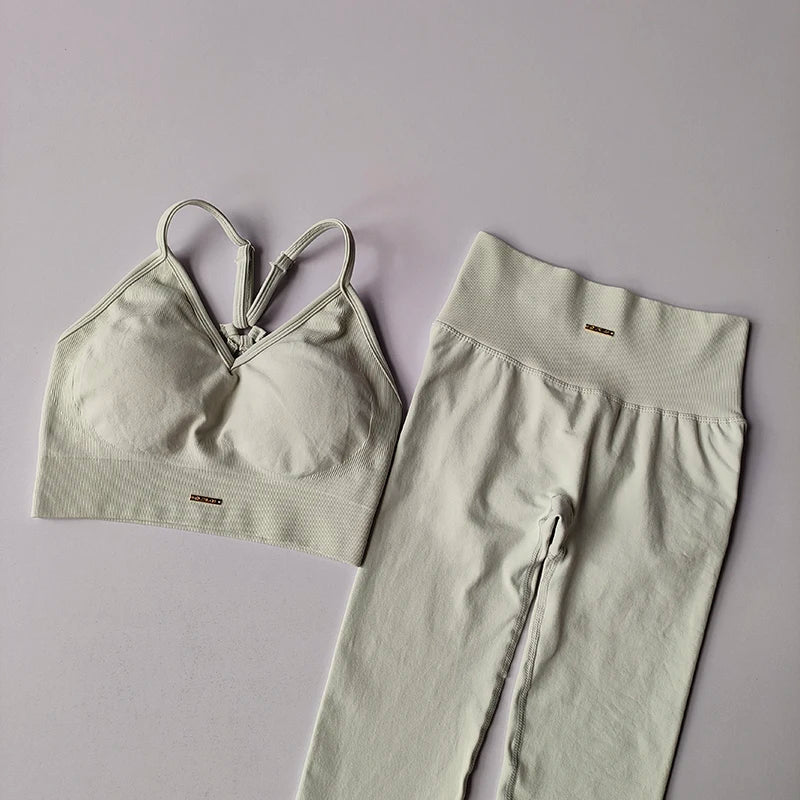Lichtgewicht yoga kleding voor zomerse sessies
