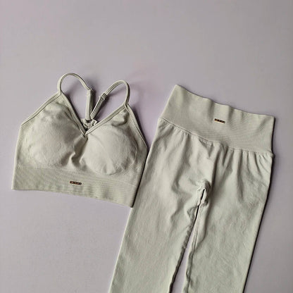 Lichtgewicht yoga kleding voor zomerse sessies