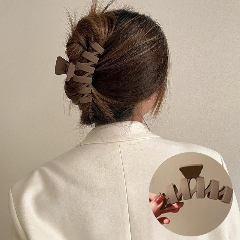 Haar accessoires met klassieke parelaccenten