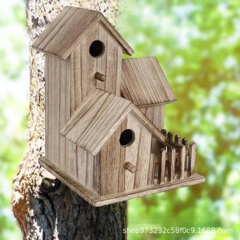 Vogelhuisje met natuurlijk mos – Camoufleert mooi