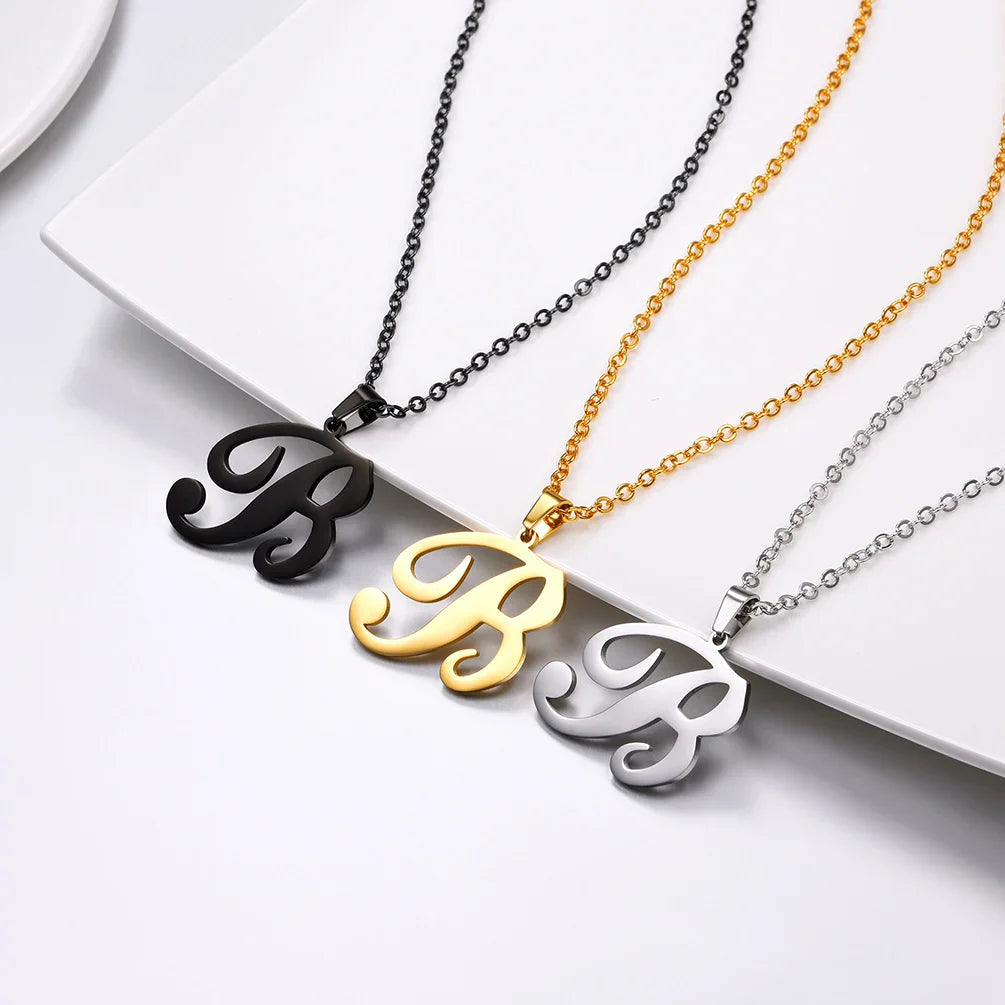 Zachte naamketting met ronde vormen