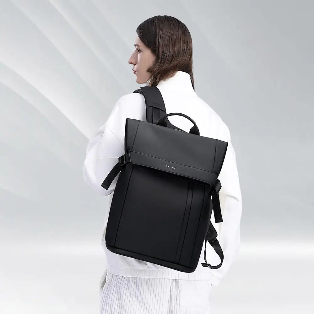 Moderne rugzak als handbagage met laptophouder