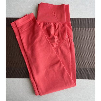 Naadloze yoga kleding met sculpt effect