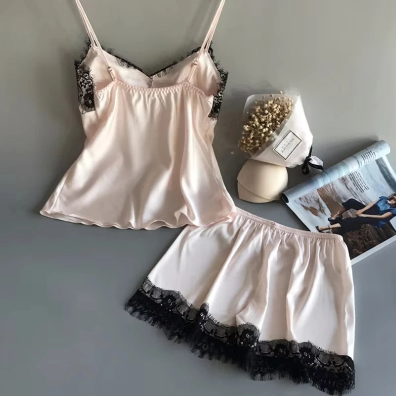 Dames pyjama set met subtiele details
