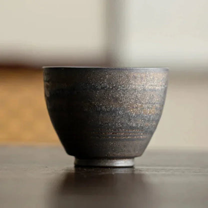 Moderne theewaar met minimalistisch design