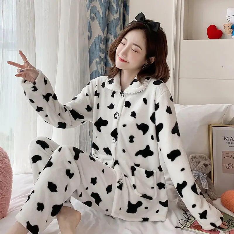 Dames pyjama winter met warme fleece voering