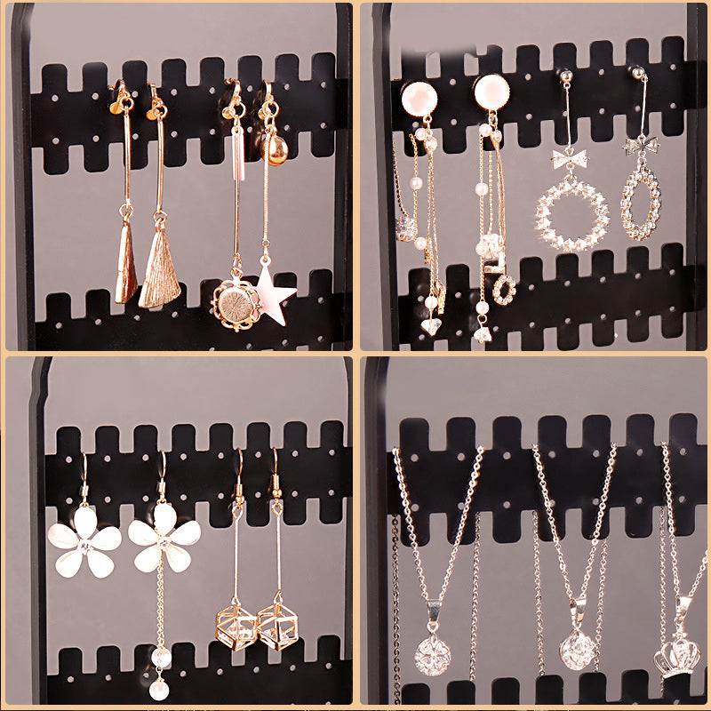 Sieradenrek met vintage look – Stijlvol op elke kast