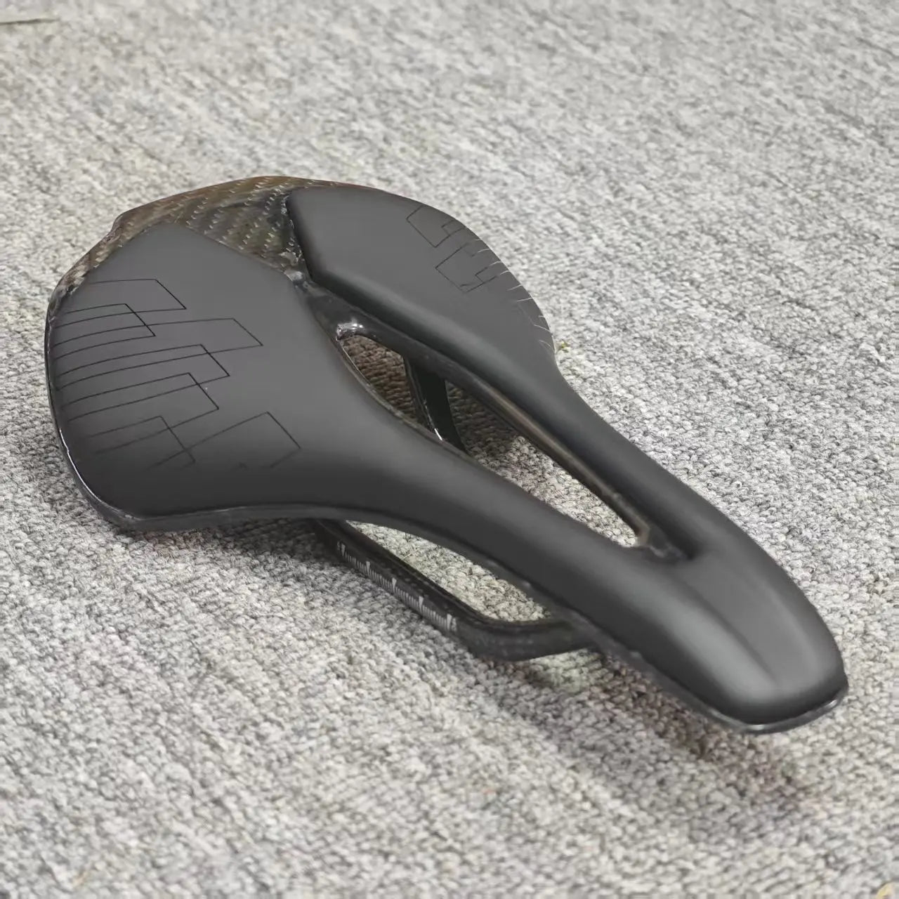Origineel Gazelle fietszadel met logo