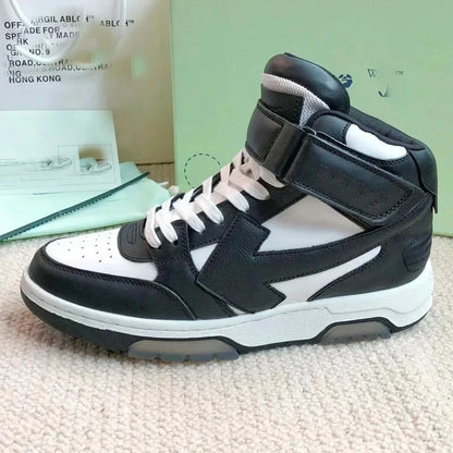 Zomerse heren schoenen van ademend canvas