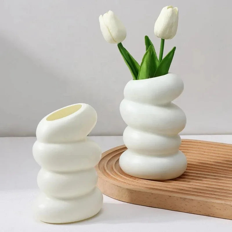 Gouden details in woonkamer accessoires – Chic accent