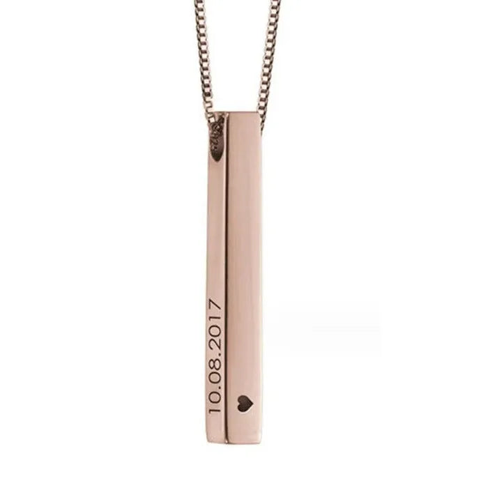 Zilveren ketting met naam in strak design
