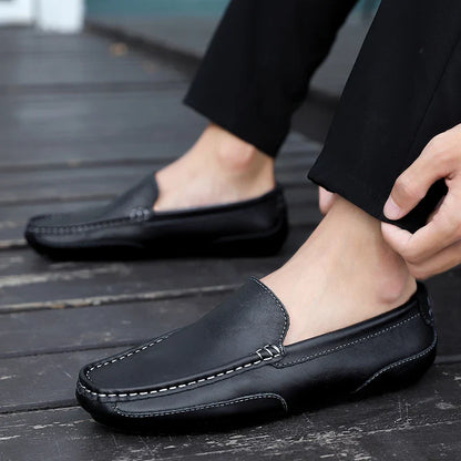Sportieve zomerschoenen voor heren op vakantie