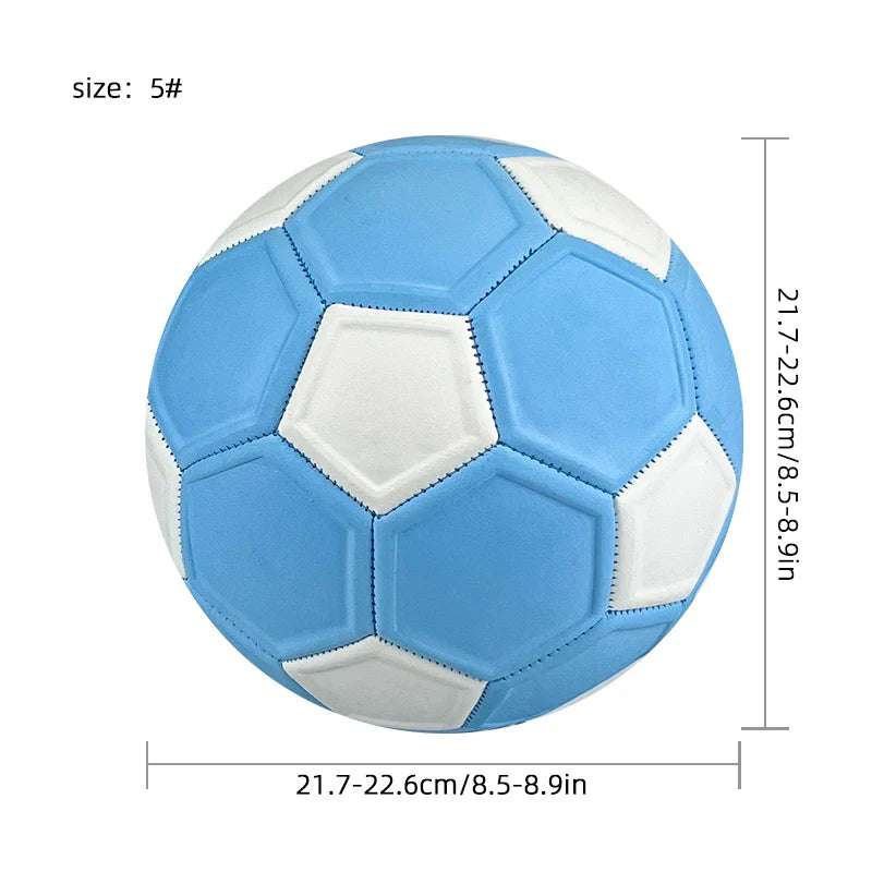 Beste straatvoetbal met gecontroleerde stuit