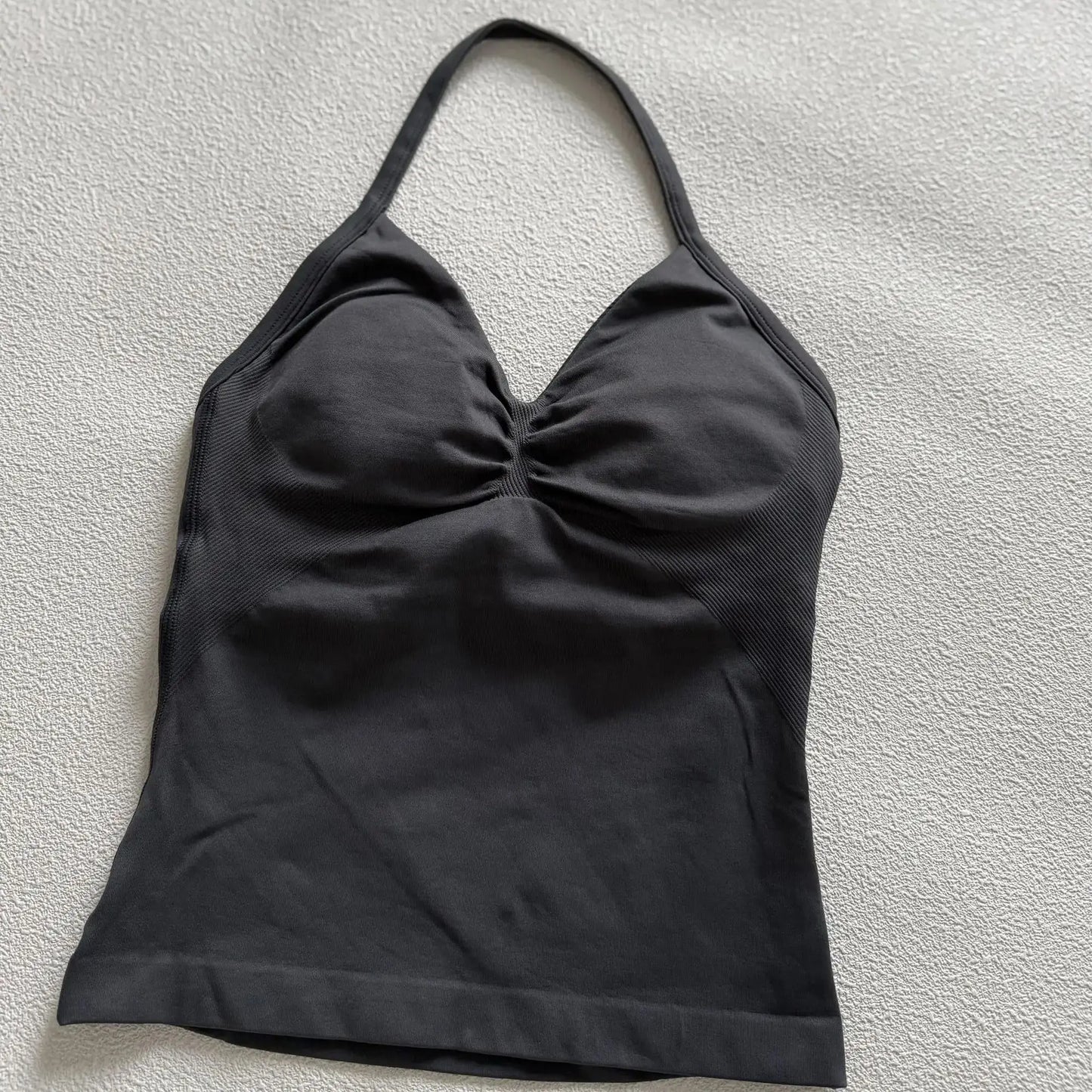 Kleurige yoga kleding voor creatieve flow