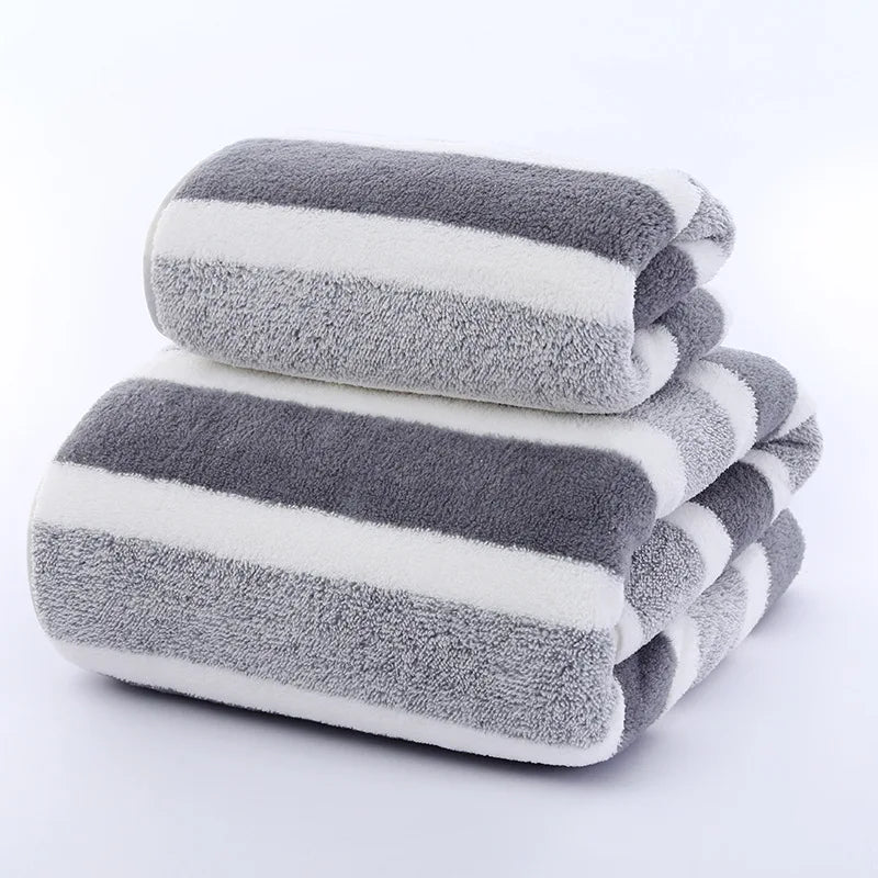 HEMA handdoeken met ribstructuur – Extra absorberend