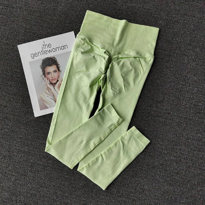 Yoga kleding met lange legging en crop top
