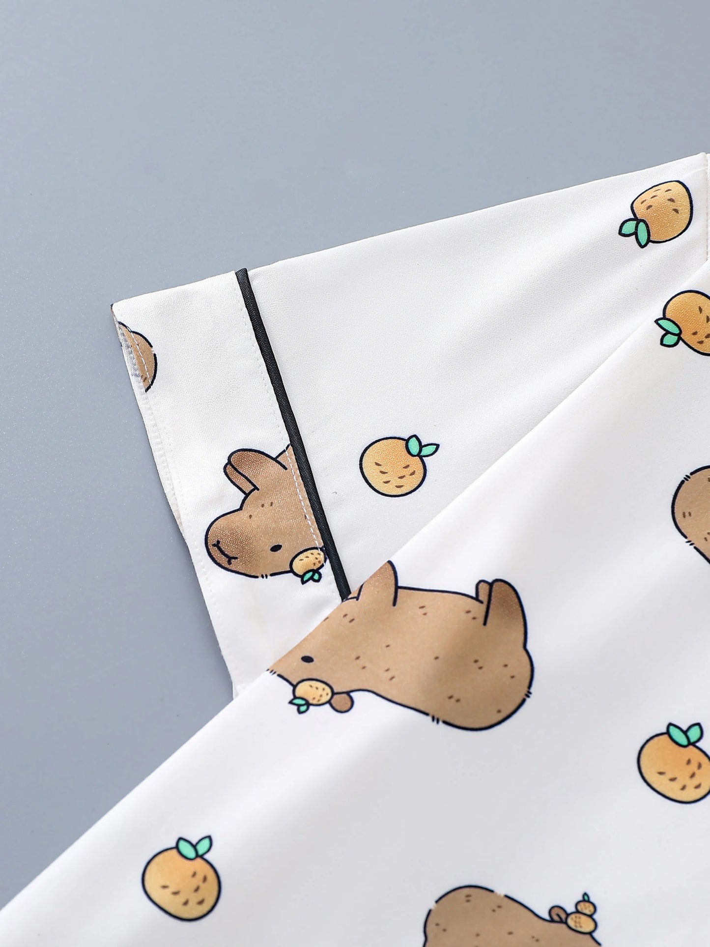 Dames pyjama met brede manchetten