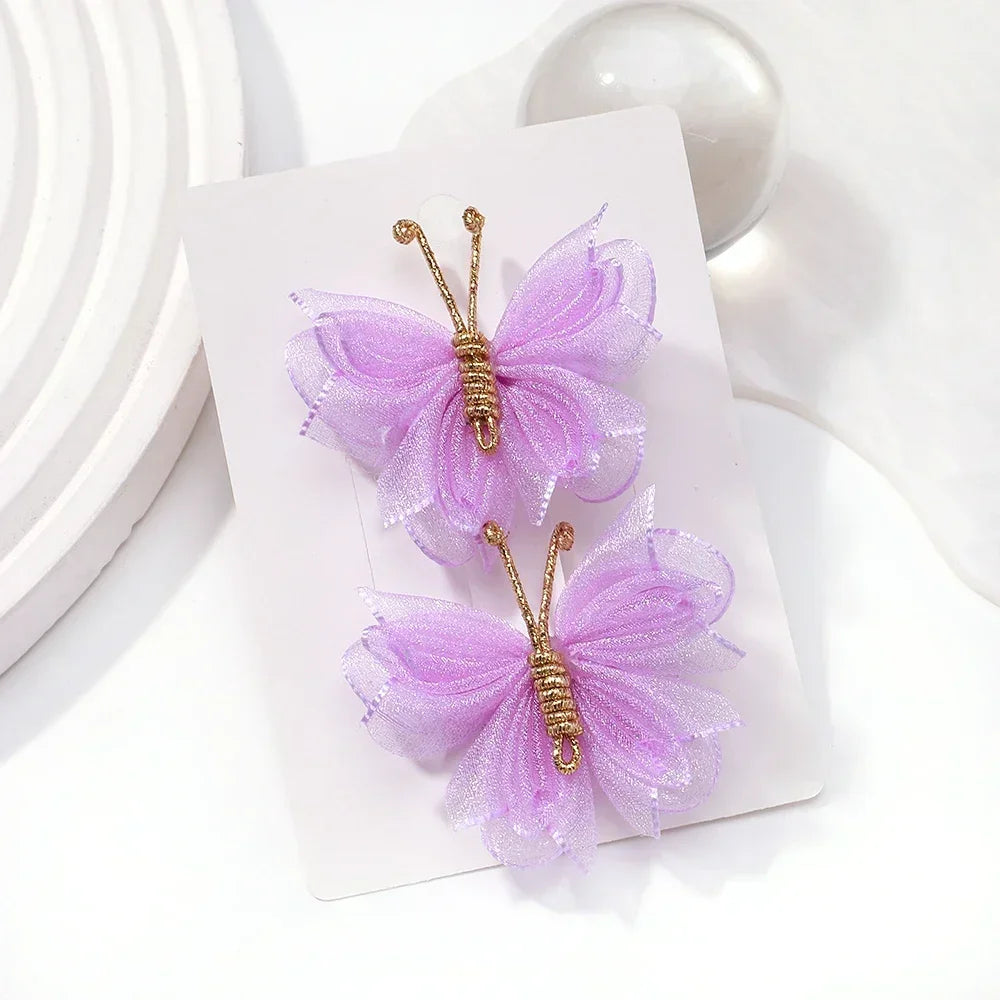 Haar accessoires in natuurlijke tinten