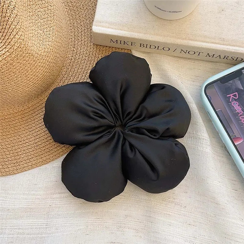 Romantische haar accessoires met kanten details