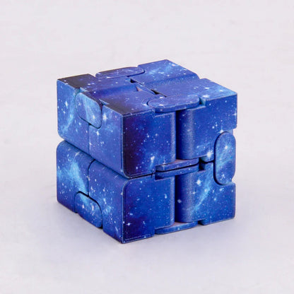 Fidget toy met draai- en klikonderdelen