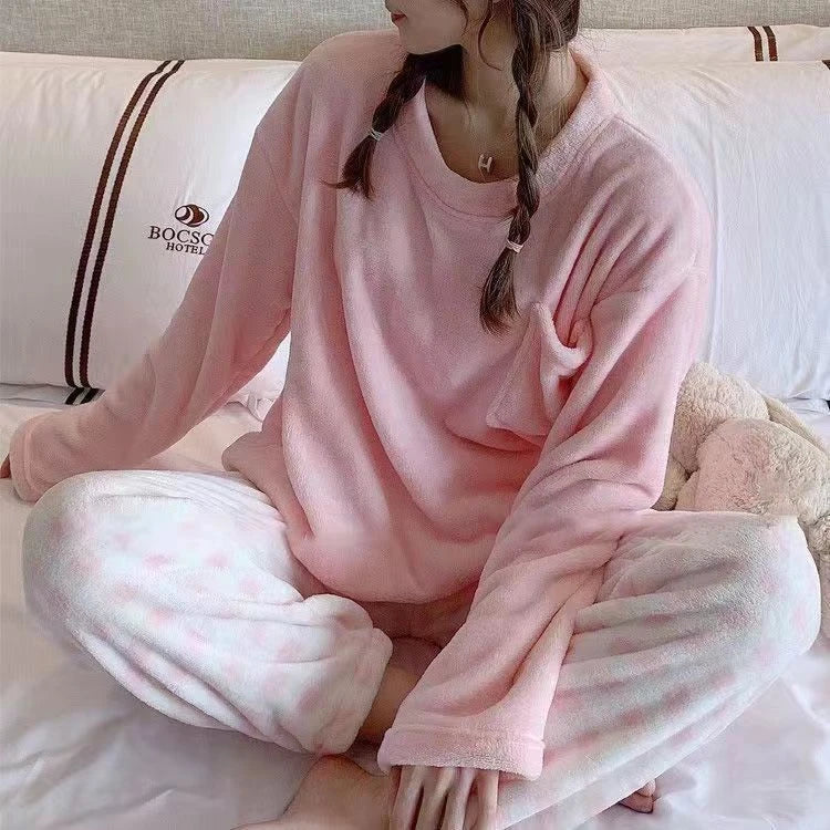 Dames pyjama met knopen – Klassiek en stijlvol