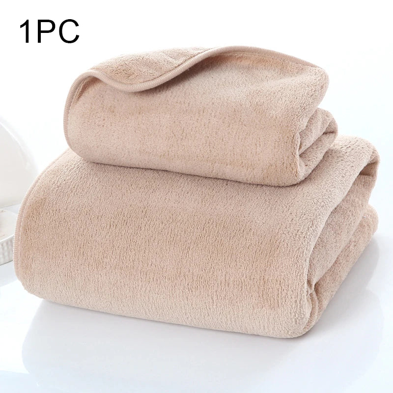 Luxe saunadoek met geborduurd logo – Elegant design