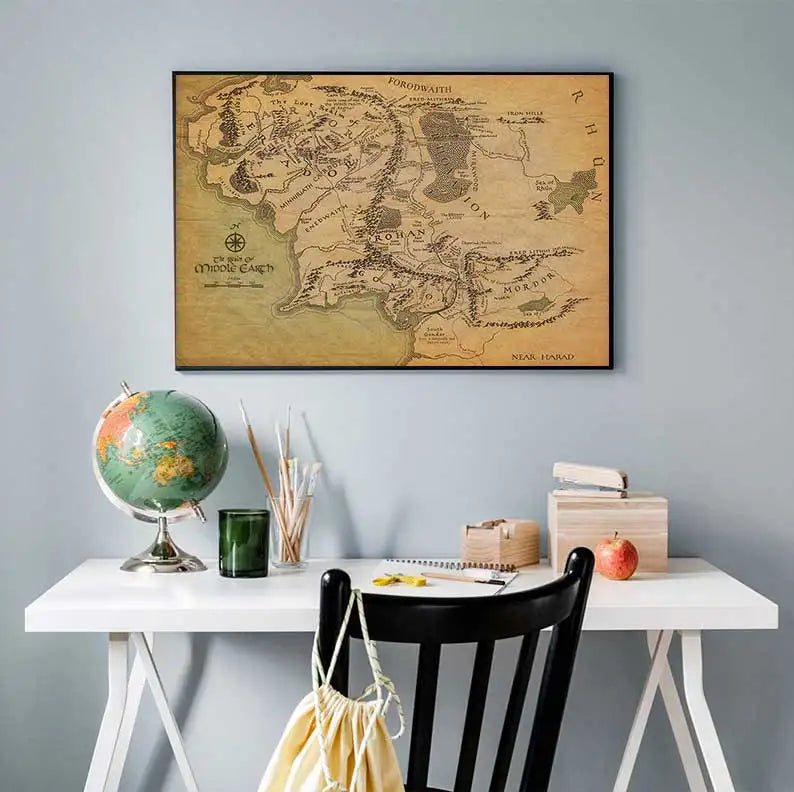 Wereldkaart met houten lijst – Klaar om op te hangen