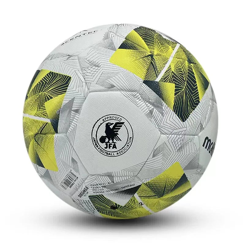 Voetbal geschikt voor harde en zachte ondergronden