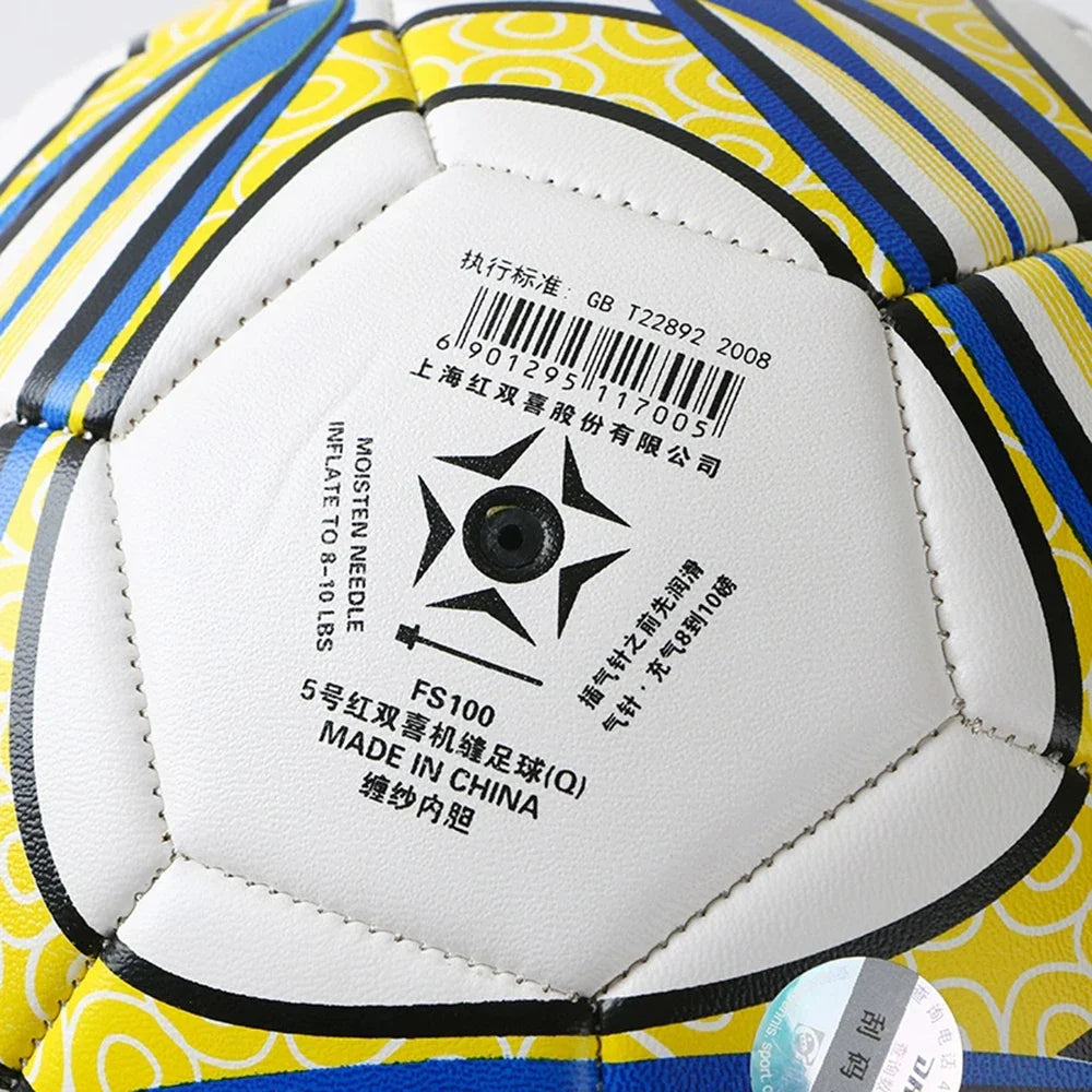 Voetbal met duurzame rubberen afwerking