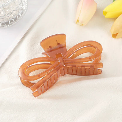 Metalen haarclips in minimalistische vorm