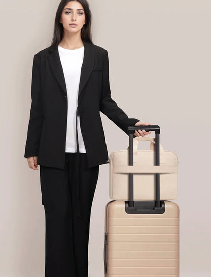 Laptop tas met rolltop sluiting – Modern en functioneel ontwerp