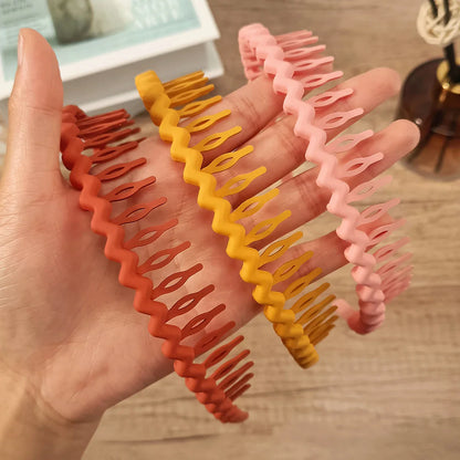 Metalen haarklem met bloemenmotief