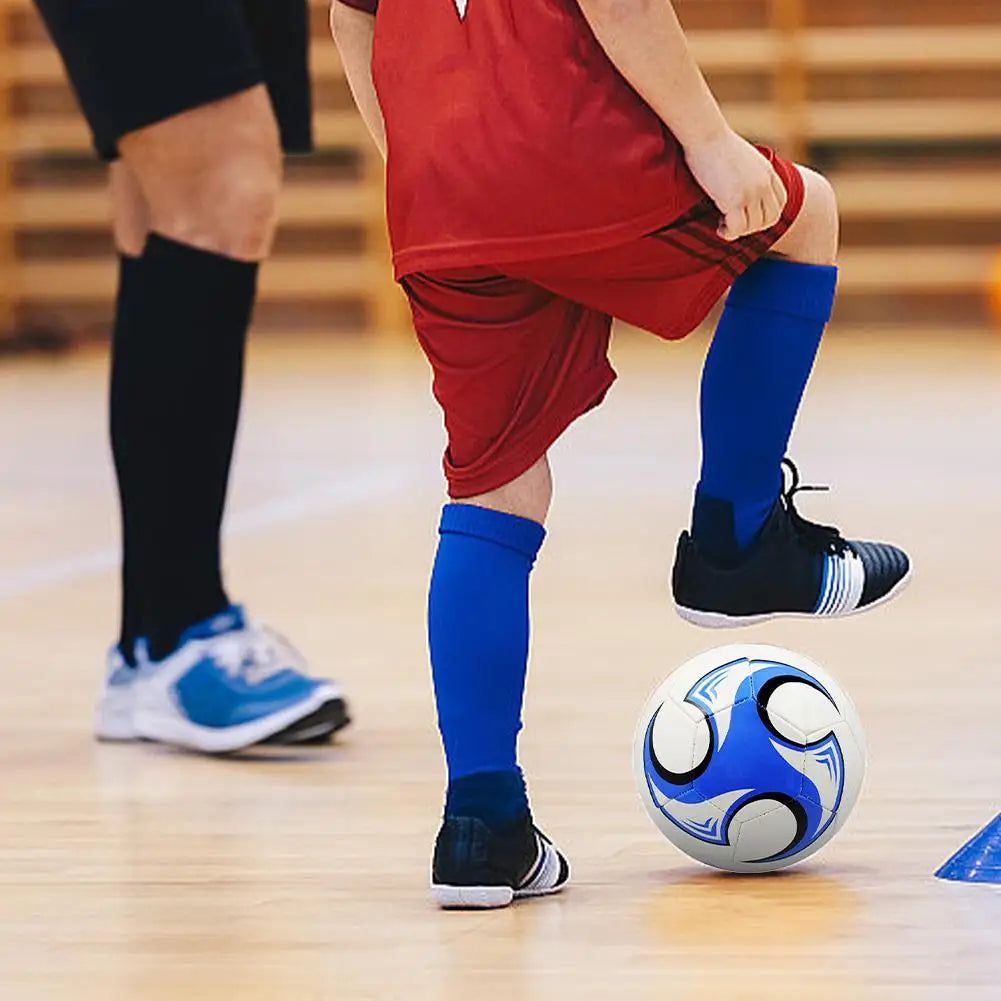 Voetbal met gestikte panelen – Duurzaam in gebruik