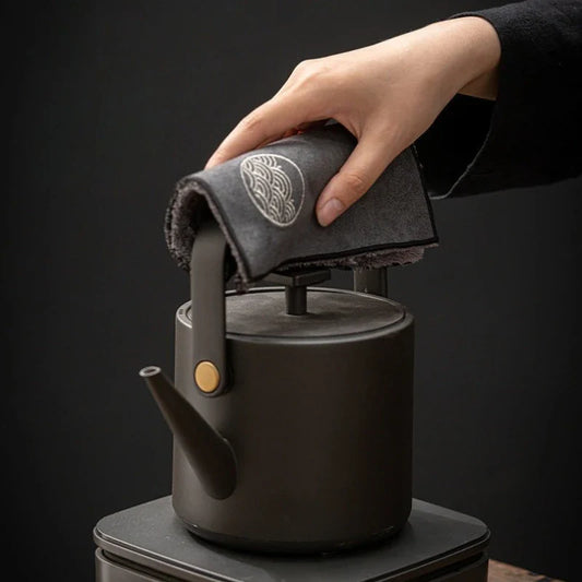 Handgeblazen theepot als unieke theewaar