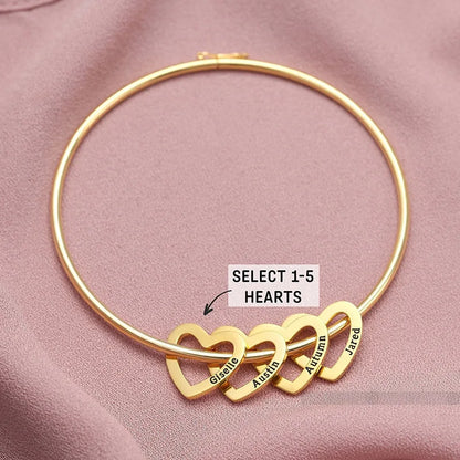 Ketting met naam en geboortedatum gegraveerd
