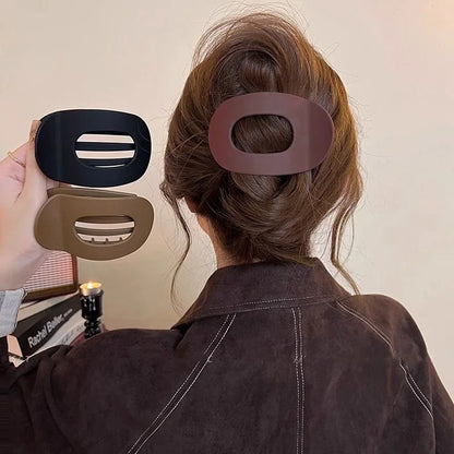 Haar accessoires voor zomerse kapsels
