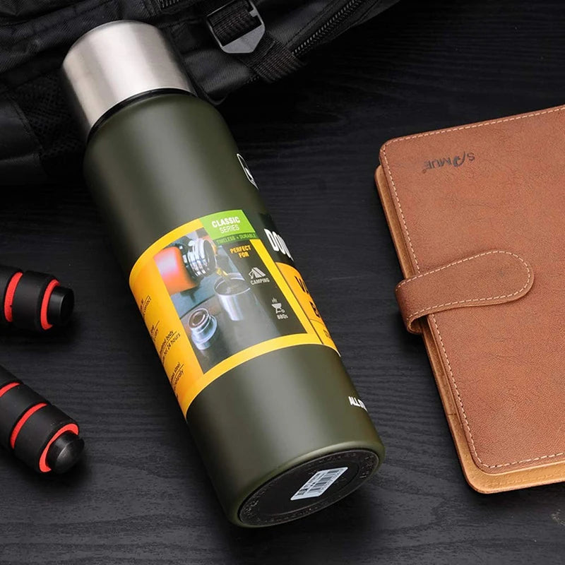 Thermosfles voor reizigers – Compact en stevig