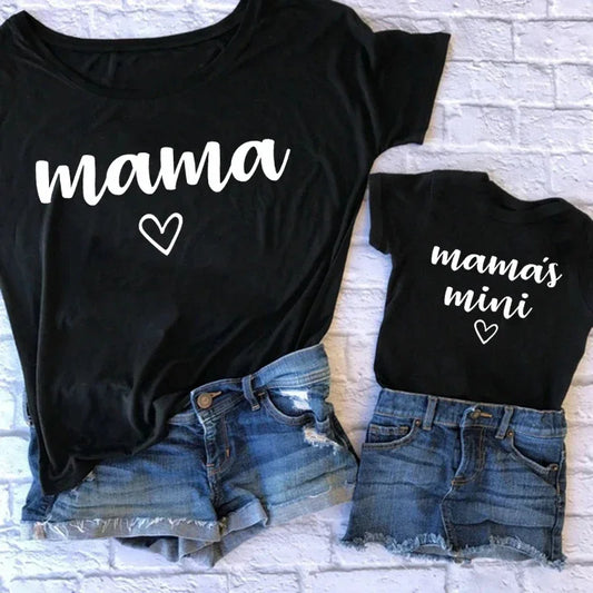 Matching homewear voor moeder en dochter – Gezelligheid thuis