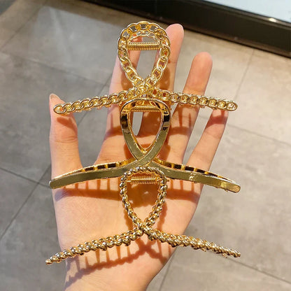Haar accessoires met elegante knoop