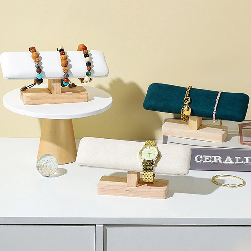 Sieradenhouder met houten accenten – Warm en stijlvol